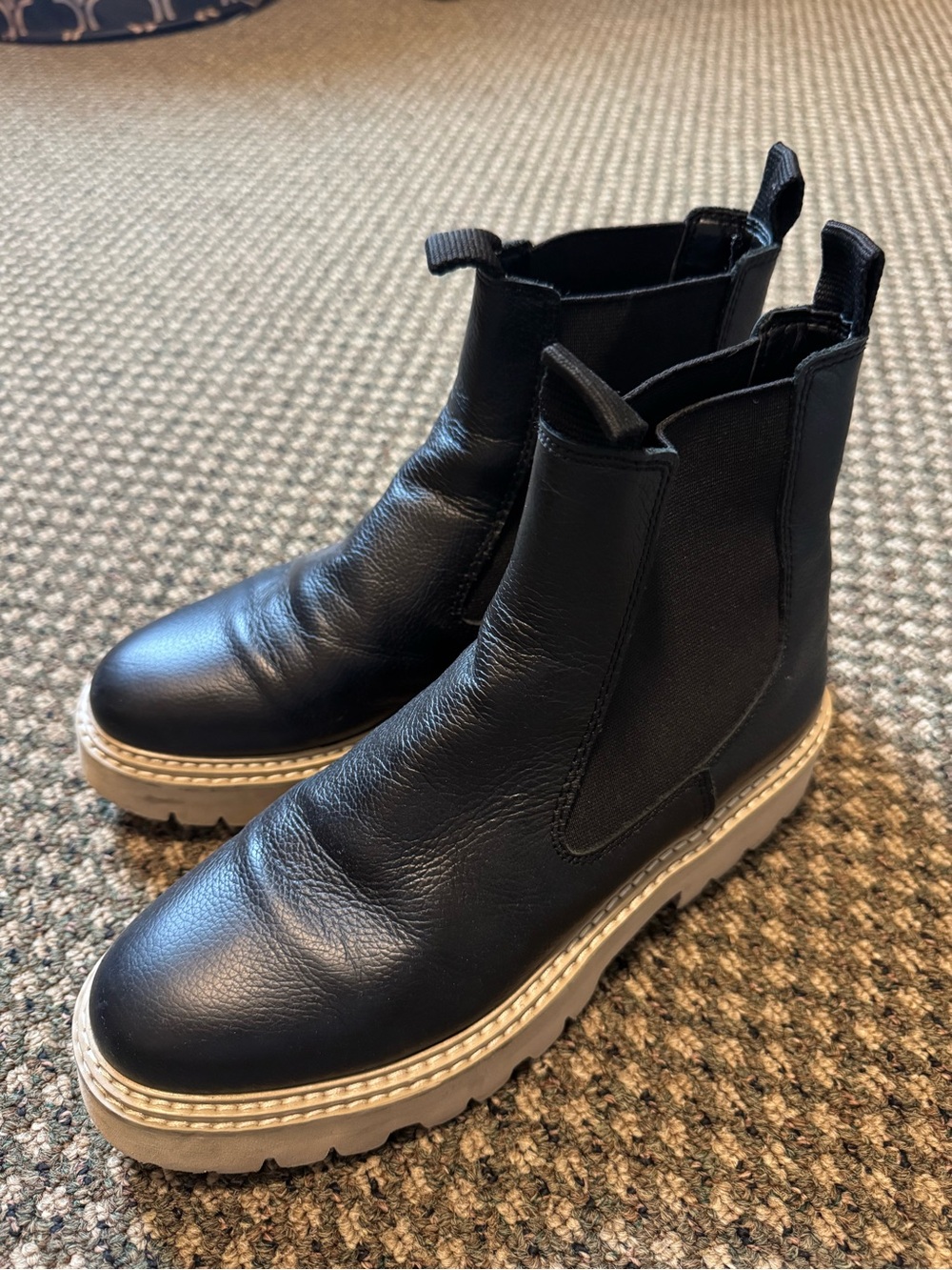 Dolce Vita chunky Chelsea boots size 8